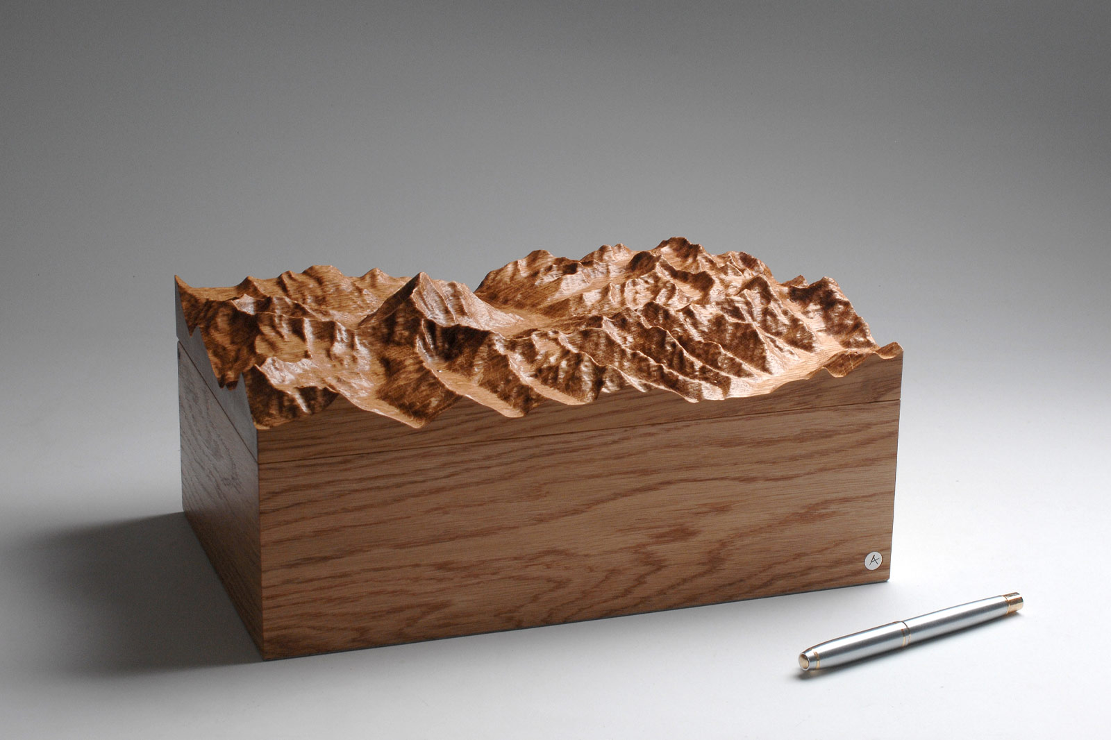 Contour Boxes by Tom Aylwin