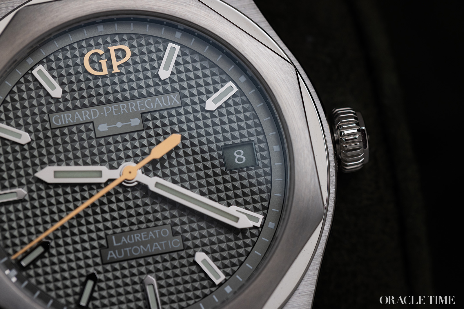 Girard-Perregaux Laureato 38mm Sage Green