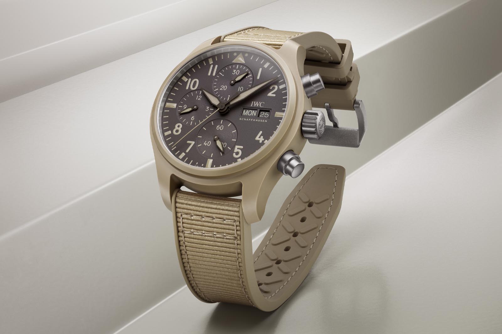 IWC Pilots Watch Chronograph 41 Top Gun Mojave Desert IW389402