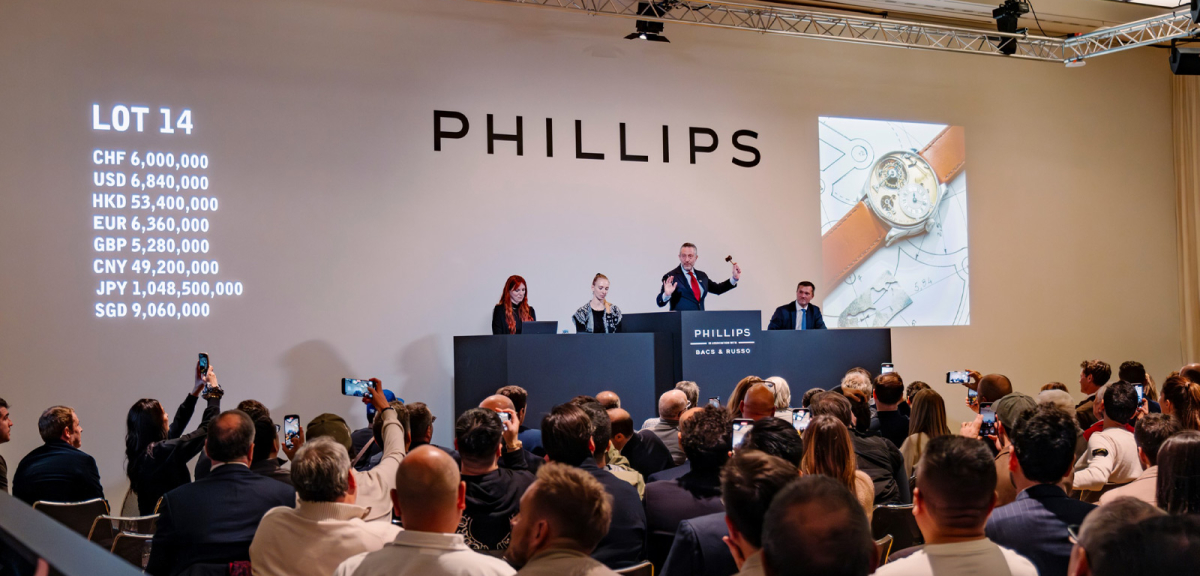 Everything You Need to Know About Buying Neo-Vintage Watches at Auction